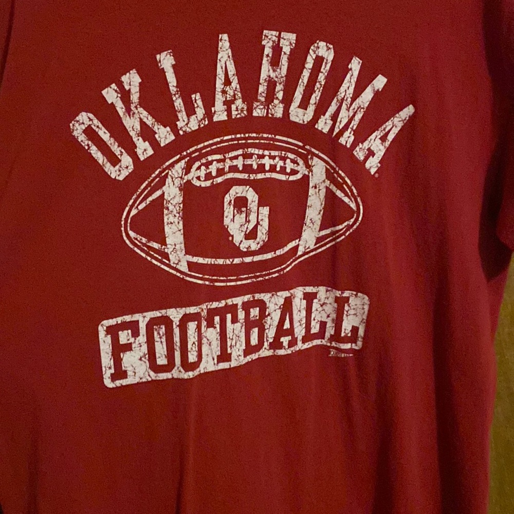 Unisex OU football T-shirt
